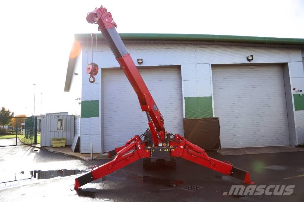 Unic URW-506 رافعات صغيرة