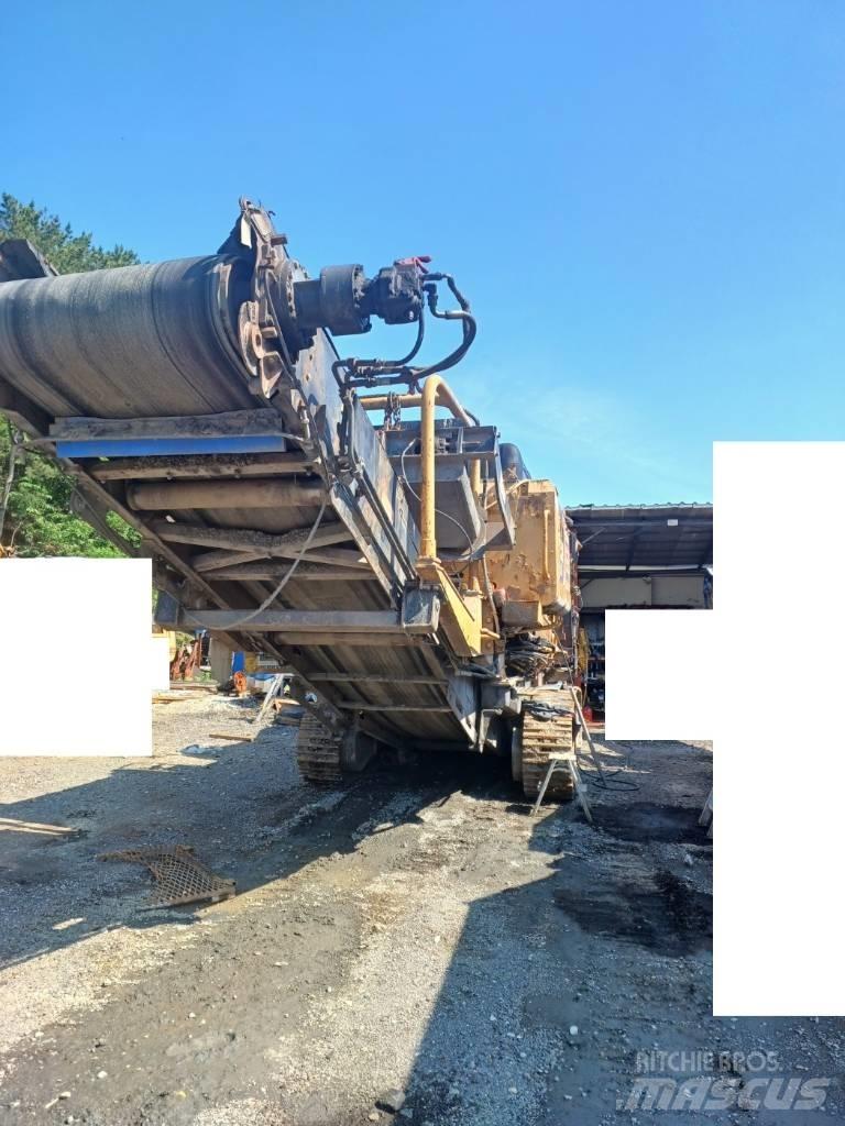 Komatsu BR 550 JG-1 جراشات