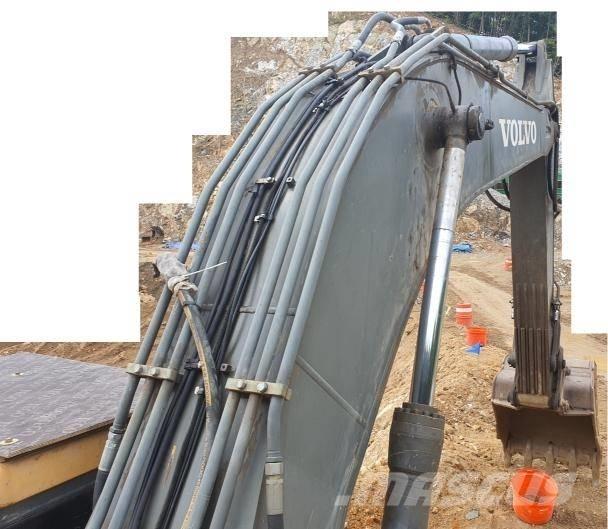 Volvo EC290B PRIME حفارات زحافة