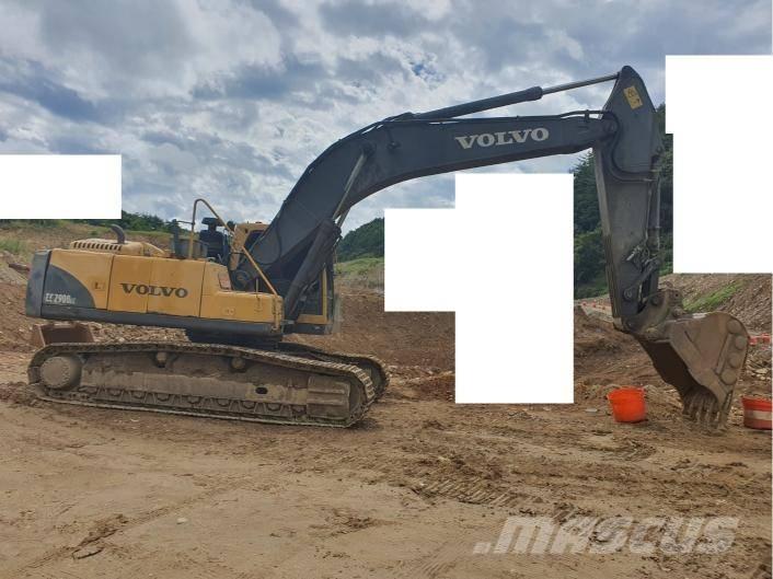 Volvo EC290B PRIME حفارات زحافة