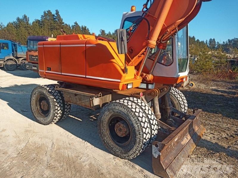 Atlas 1604 حفارات بعجل