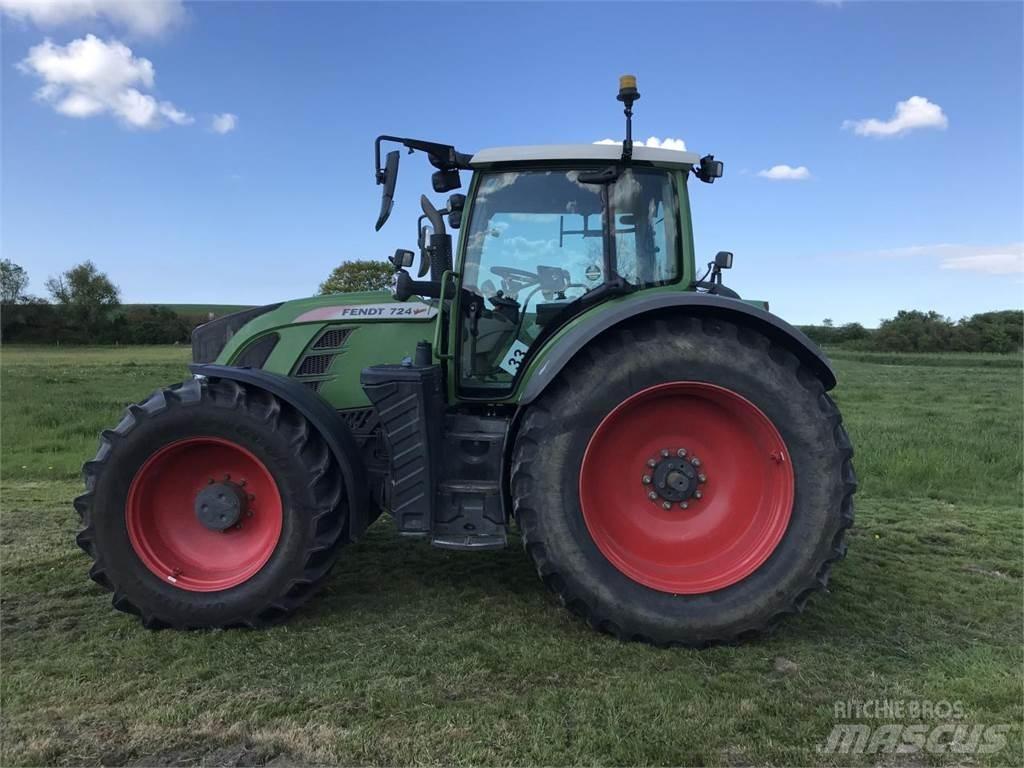 Fendt 724 Vario الجرارات