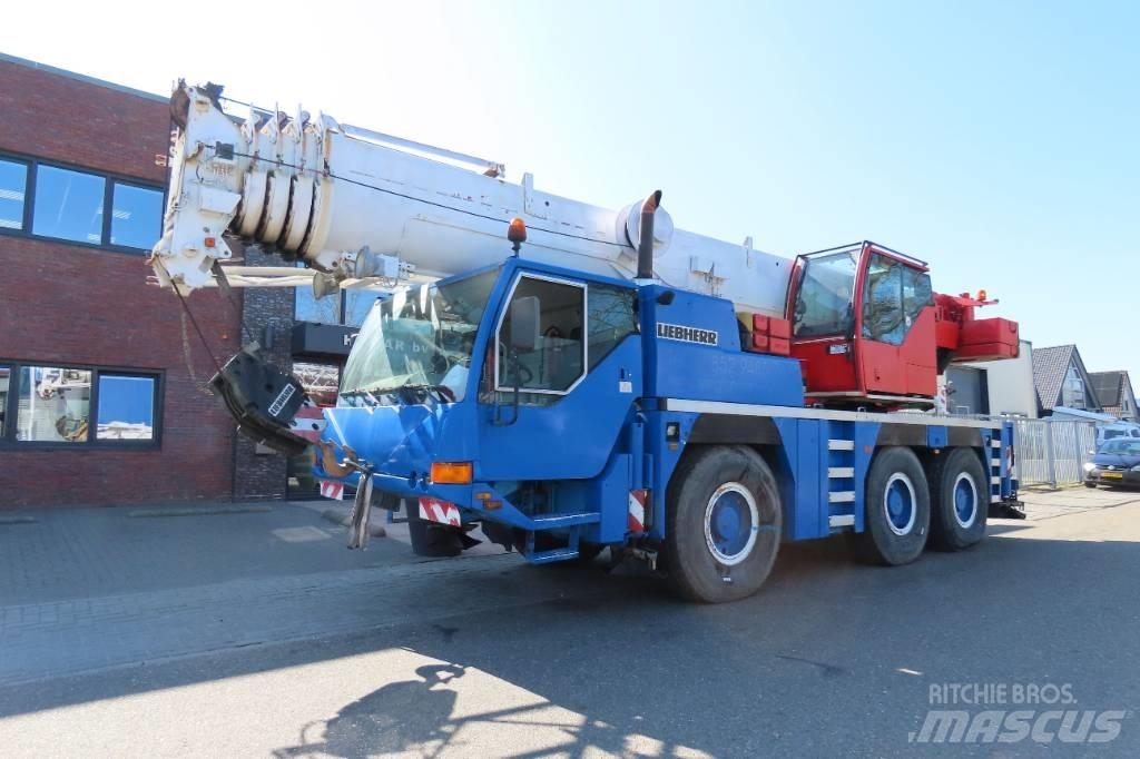 Liebherr LTM 1055-1 رافعات صالحة لكل أنواع الطرق