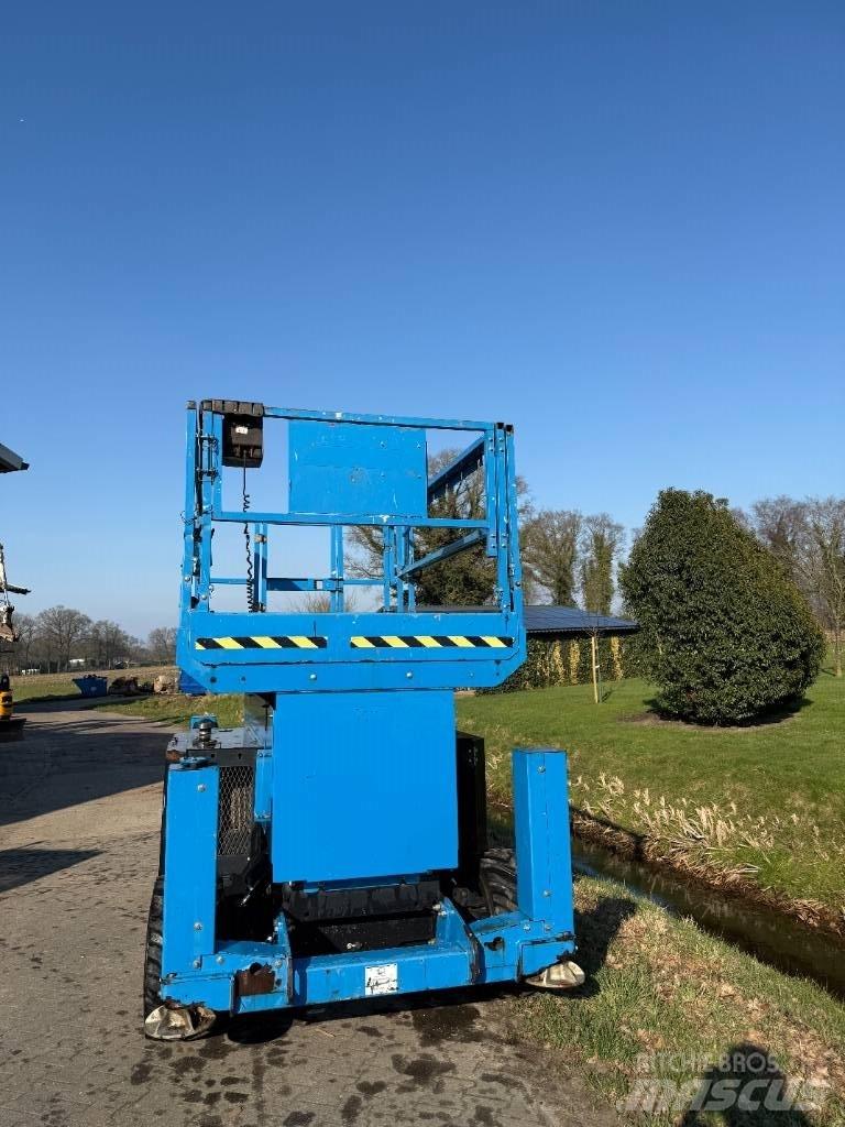 Genie GS 4069 RT رافعات مقصية الشكل