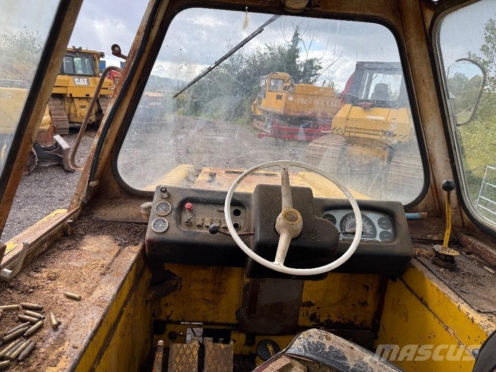 JCB 3 C II لوادر ذات جرافات عكسية