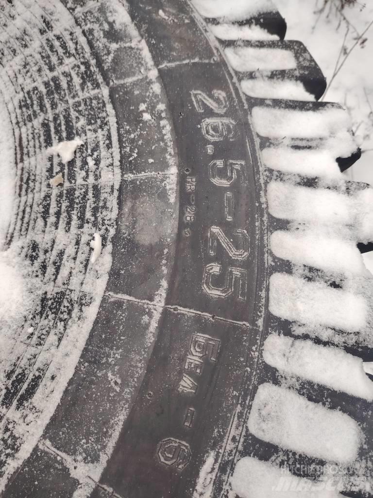 Bridgestone 26.5-25 لوادر بعجل