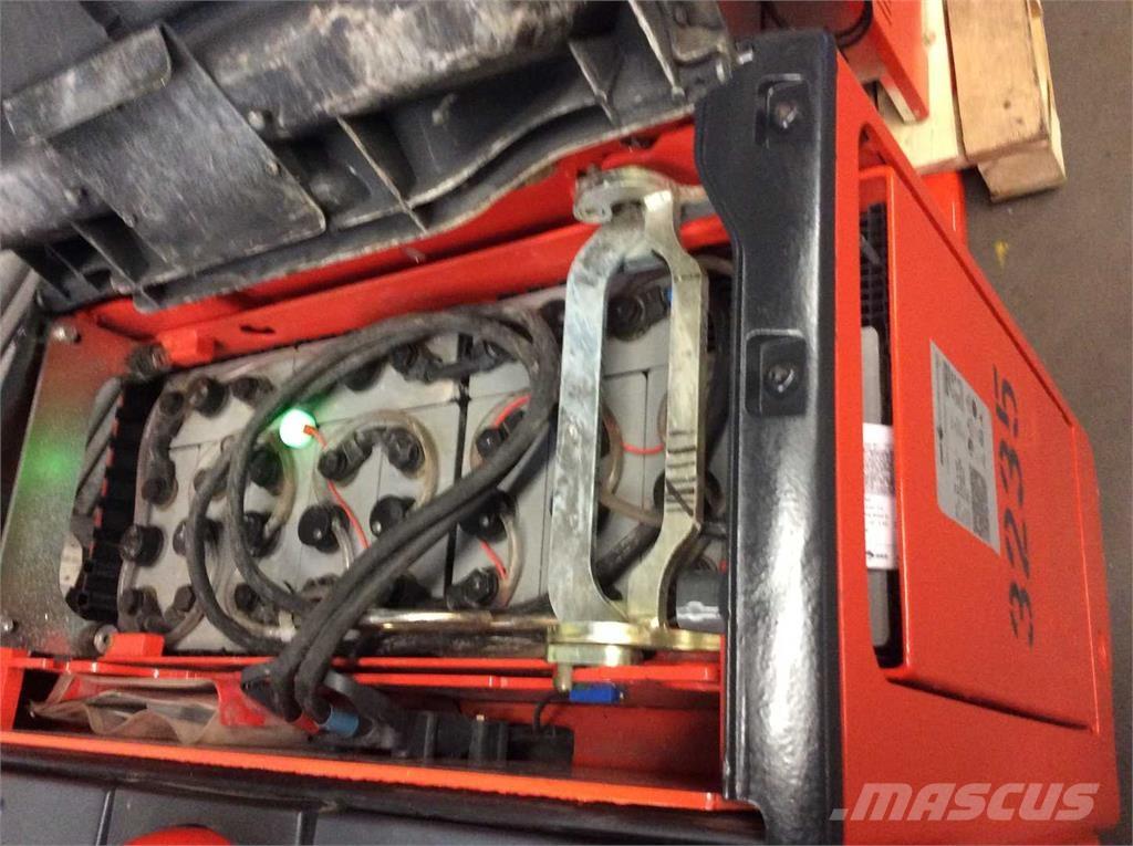 Linde T20AP شاحنات مناولة ذاتية الدفع