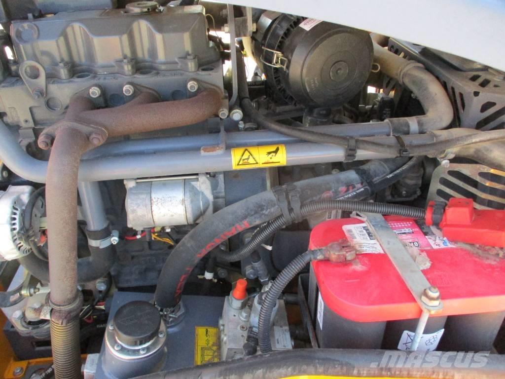 Hamm HD 12 VV (529) مداحل ثنائية الاسطوانة