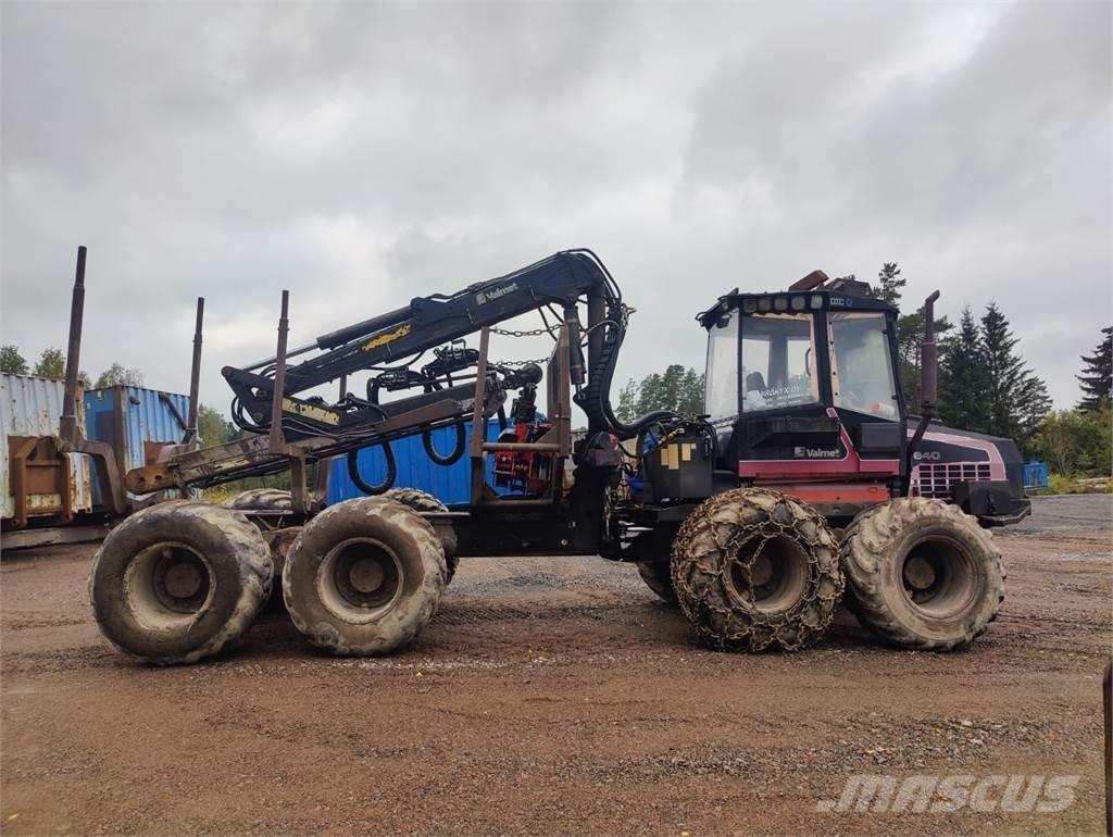 Valmet 840 شاحنات
