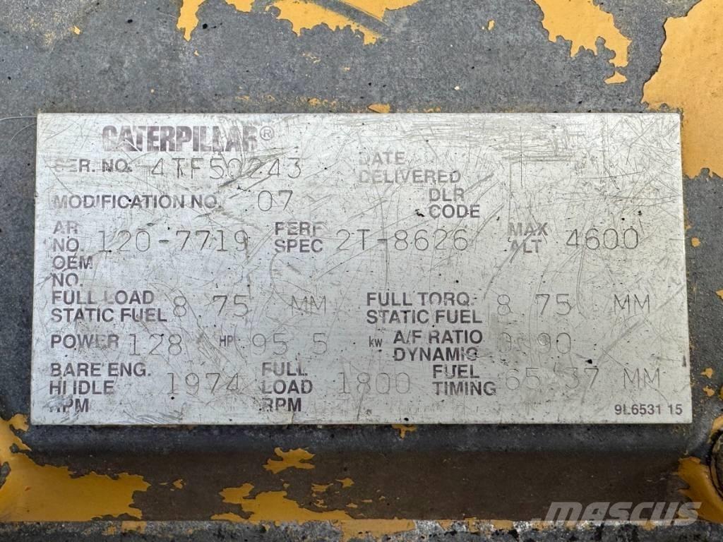 CAT 320 B L حفارات زحافة