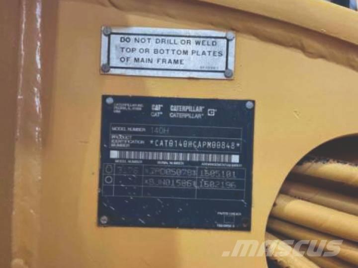 CAT 140 H معدات تمهيد الطرق