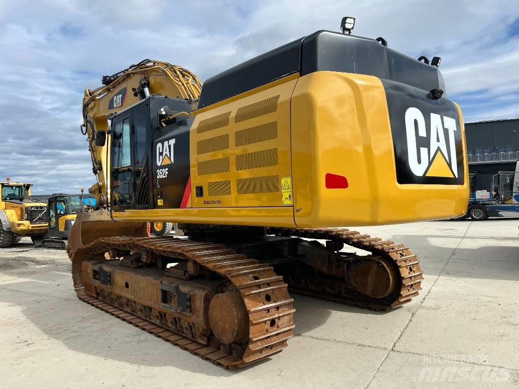 CAT 352F حفارات زحافة
