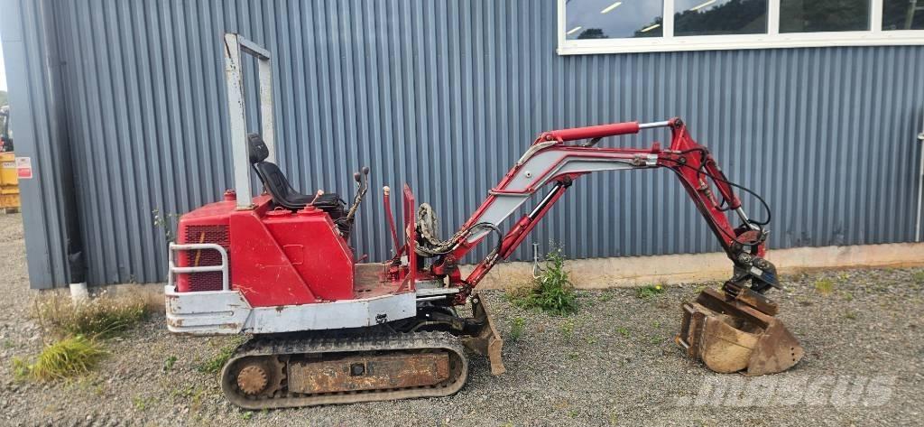 Yanmar B 12 حفارات صغيرة أقل من 7 طن (حفارات صغيرة)