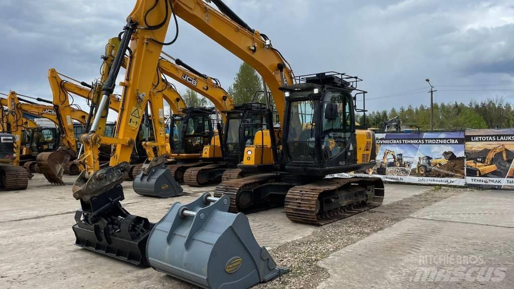 JCB JS 130 LC حفارات زحافة