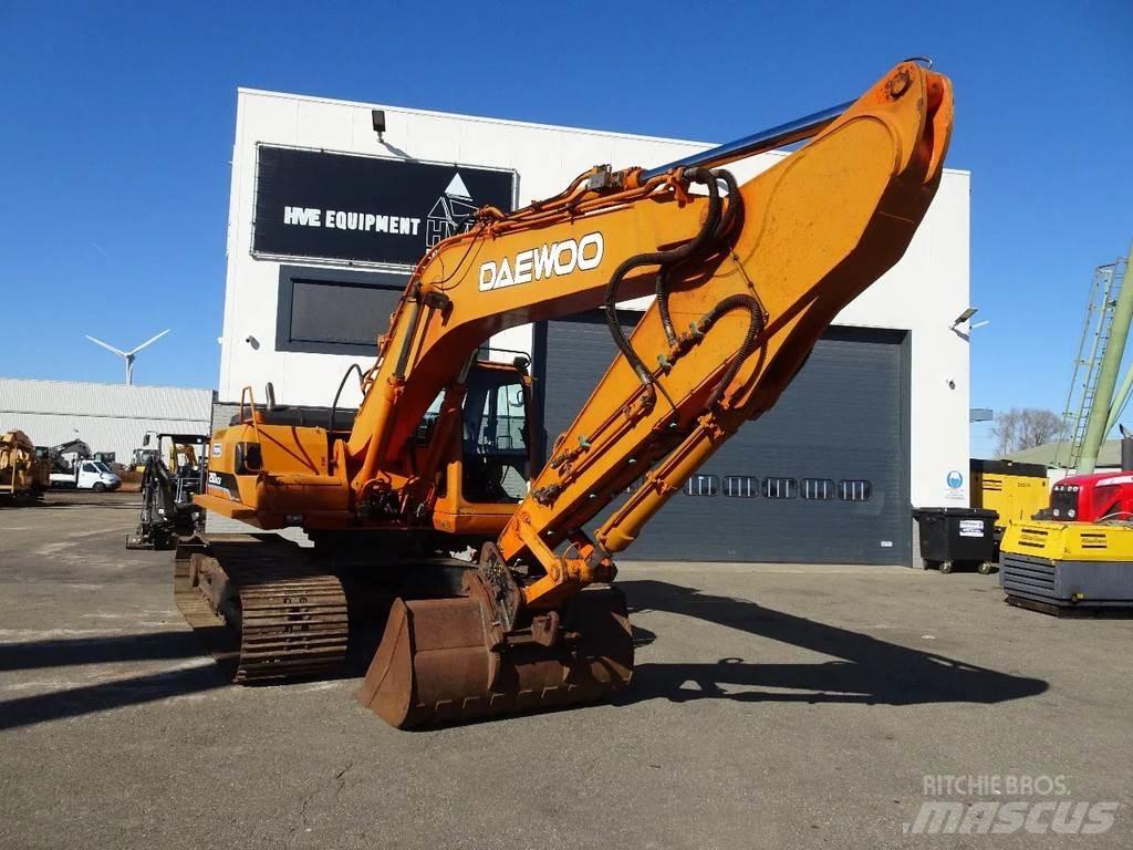 Daewoo SL250LC-V حفارات زحافة