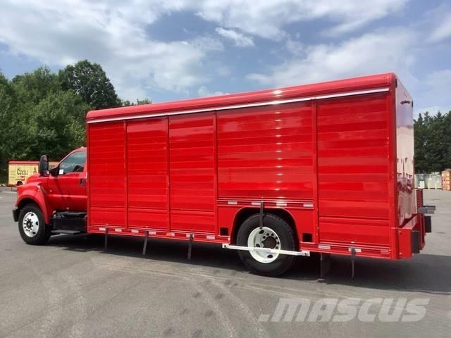 Ford F650 شاحنات نقل المشروبات