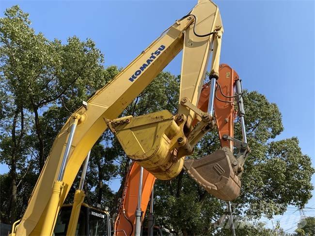 Komatsu PC 450-8 حفارات زحافة