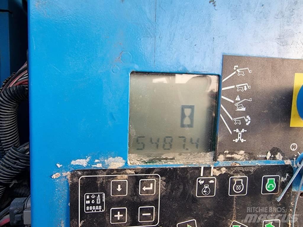 Genie Z 135 4x4 رافعات سلة مفصلية