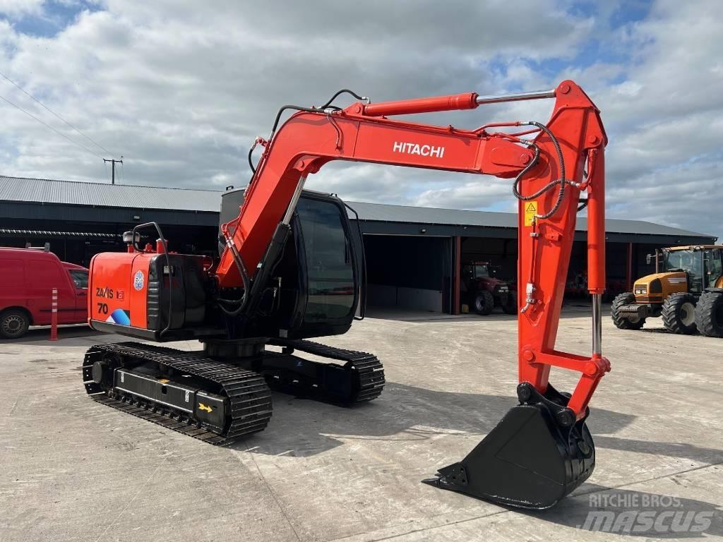 Hitachi Zaxis 70 حفارات زحافة