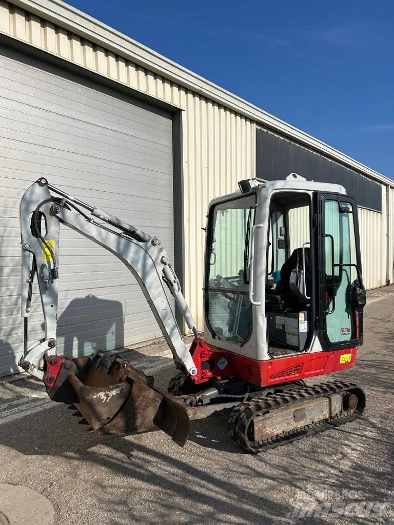 Takeuchi TB216 حفارات صغيرة أقل من 7 طن (حفارات صغيرة)