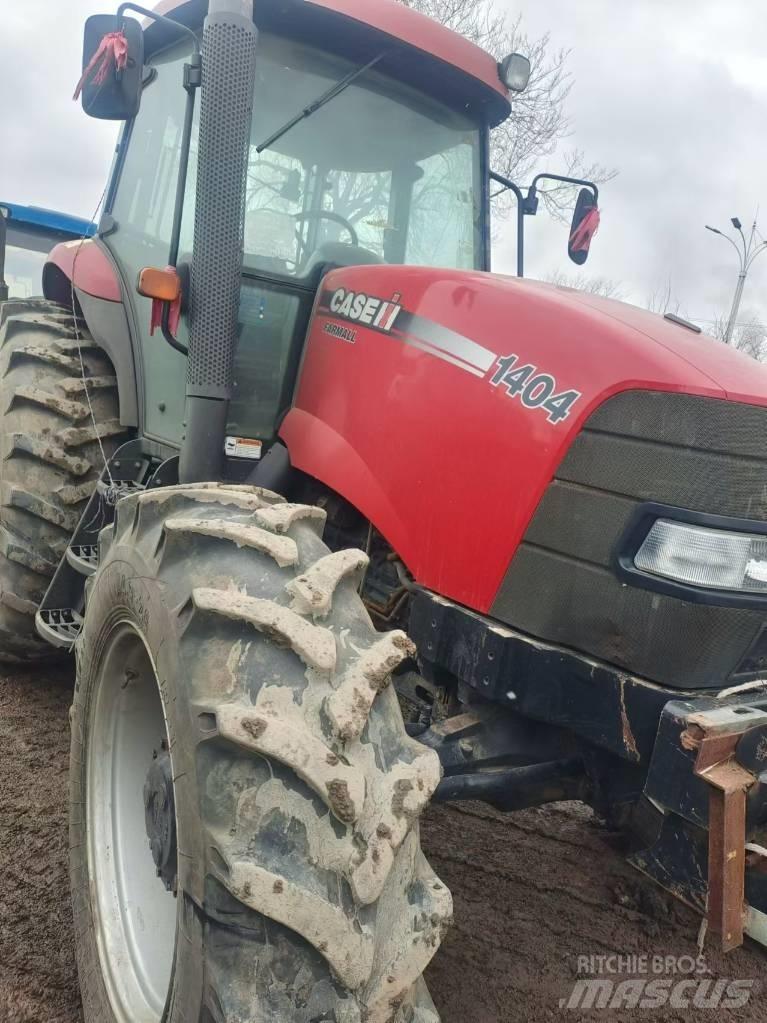Case IH FARMALL 1404 الجرارات