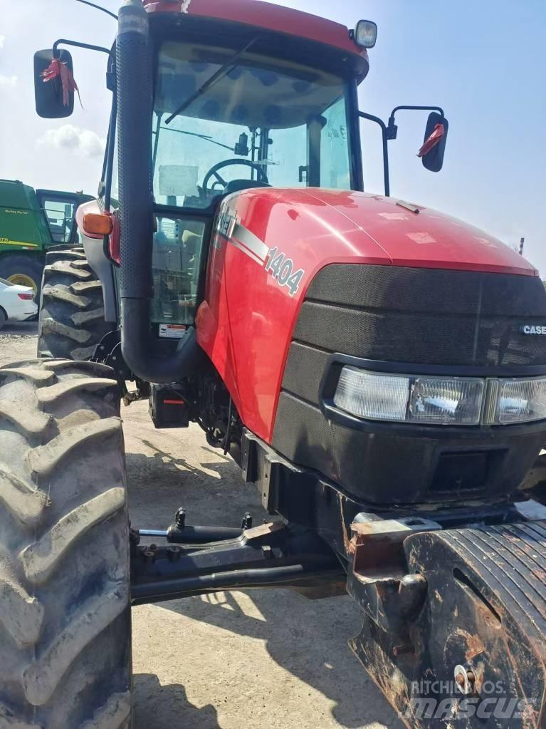 Case IH FARMALL 1404 الجرارات