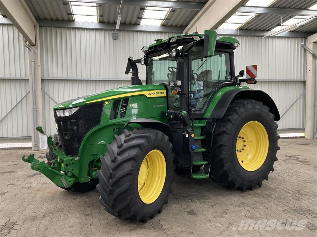 John Deere 7R 310 الجرارات