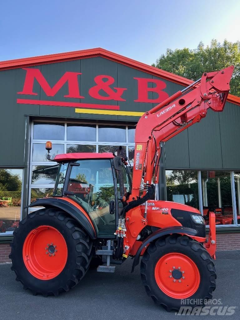 Kubota M 8540 الجرارات