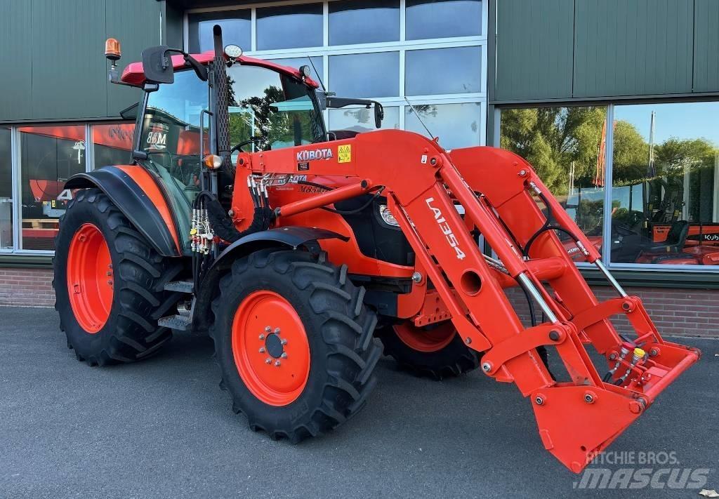 Kubota M 8540 الجرارات