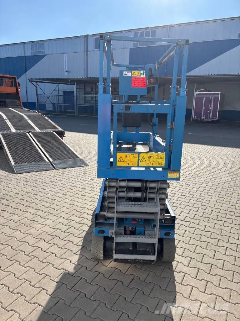 Genie GS 1932 M رافعات مقصية الشكل