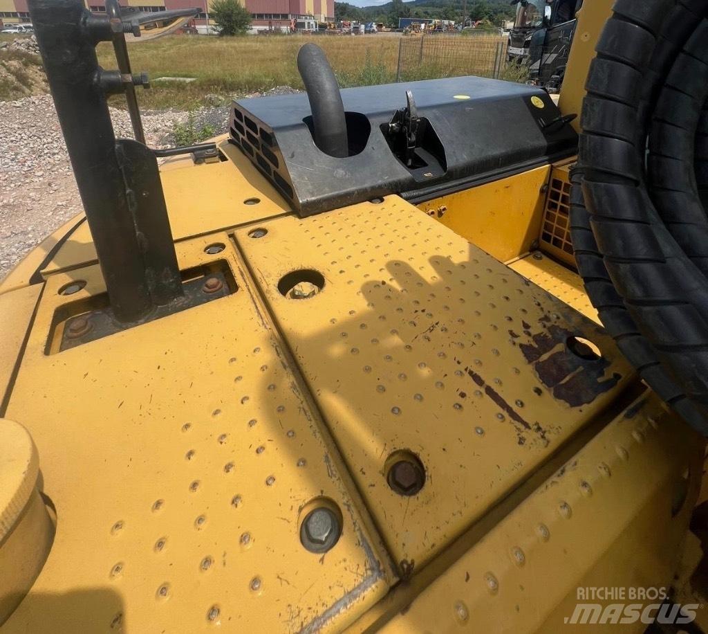 CAT 314 C LCR حفارات زحافة
