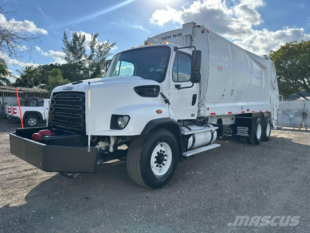 Freightliner 114 SD شاحنات المخلفات