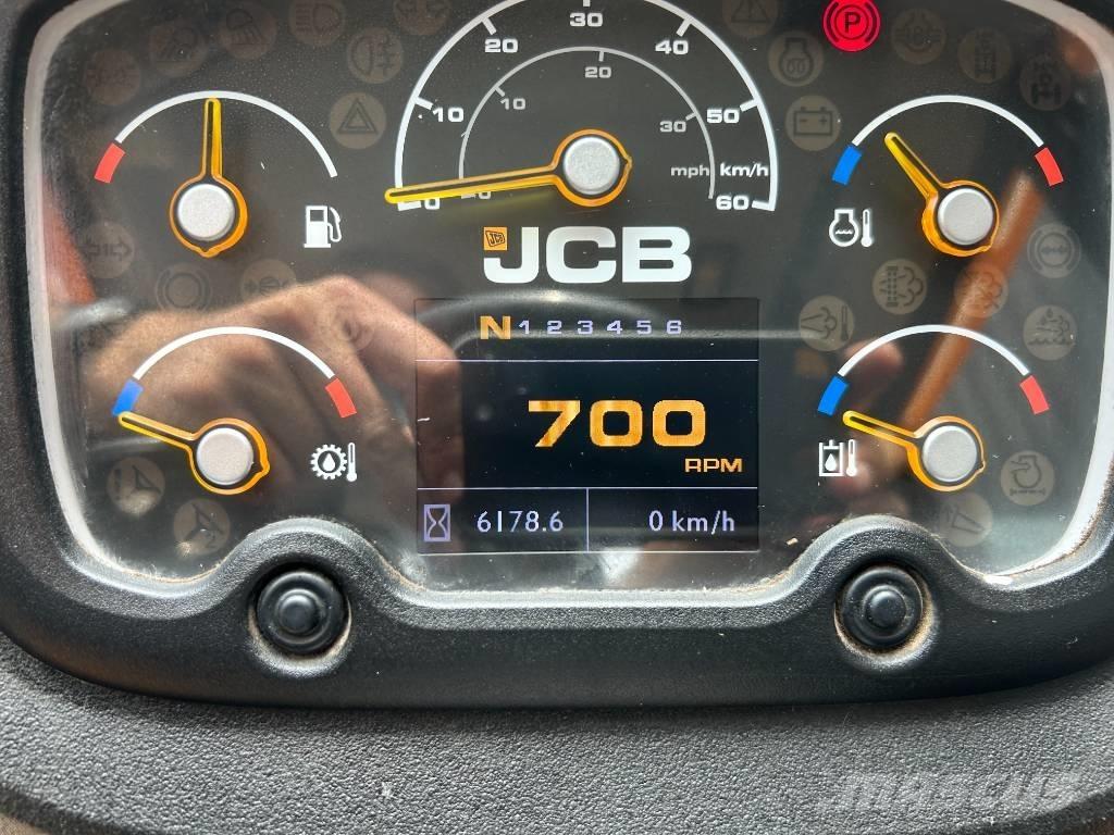 JCB 435S لوادر بعجل