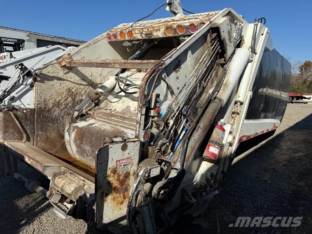 New Way Cobra شاحنات المخلفات