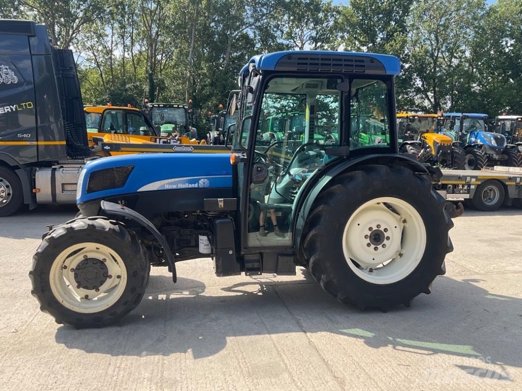 New Holland T 4050 F الجرارات