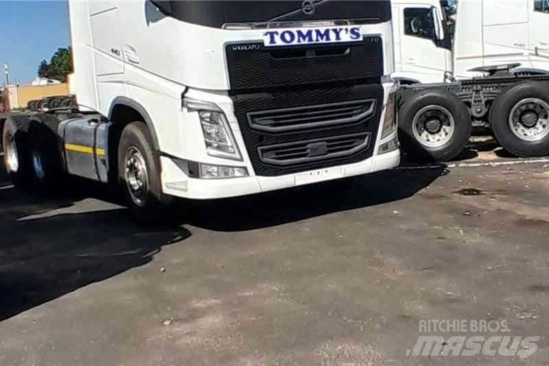 Volvo FH 440 شاحنات أخرى