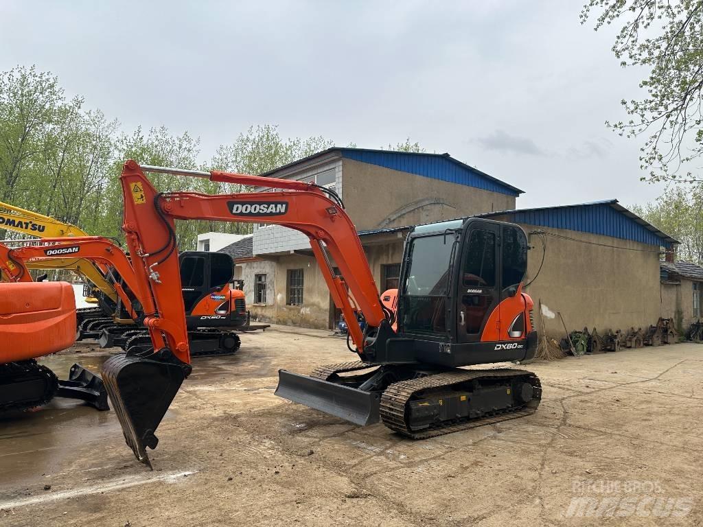 Doosan DX 60 حفارات صغيرة أقل من 7 طن (حفارات صغيرة)