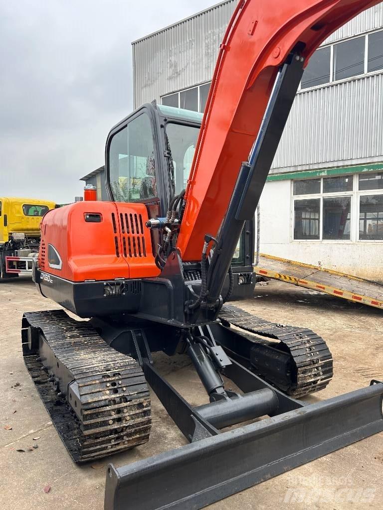 Doosan DX 60 حفارات صغيرة أقل من 7 طن (حفارات صغيرة)