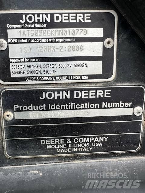 John Deere 5090 GN الجرارات