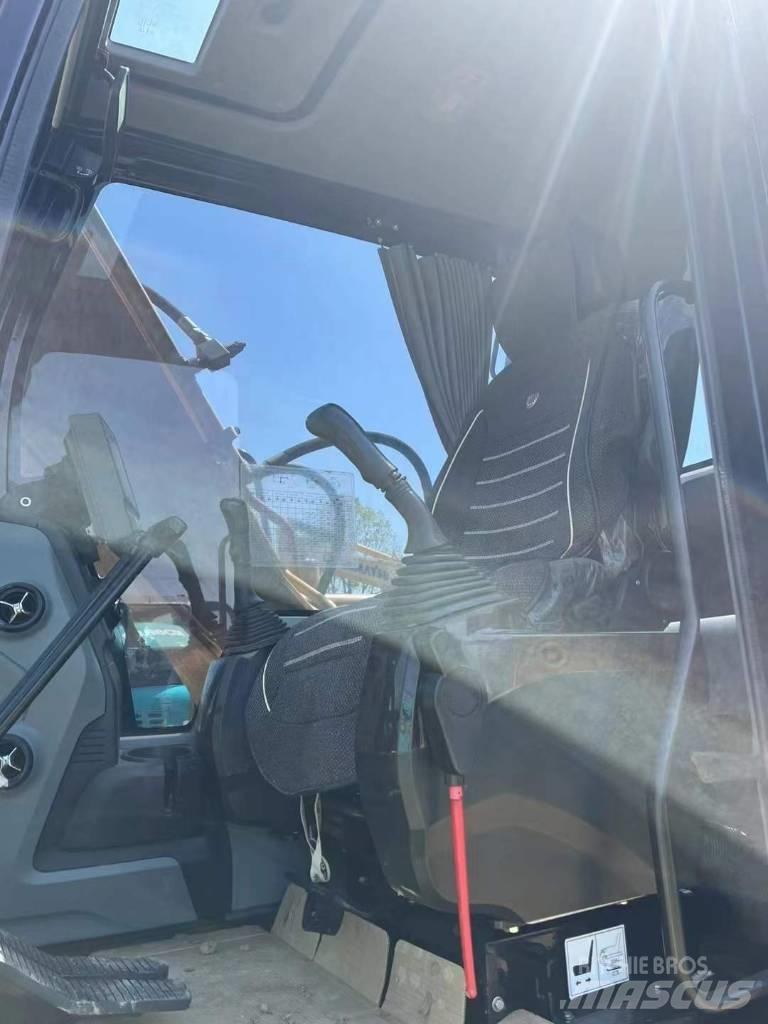 Sany SY 135 C Pro حفارات زحافة