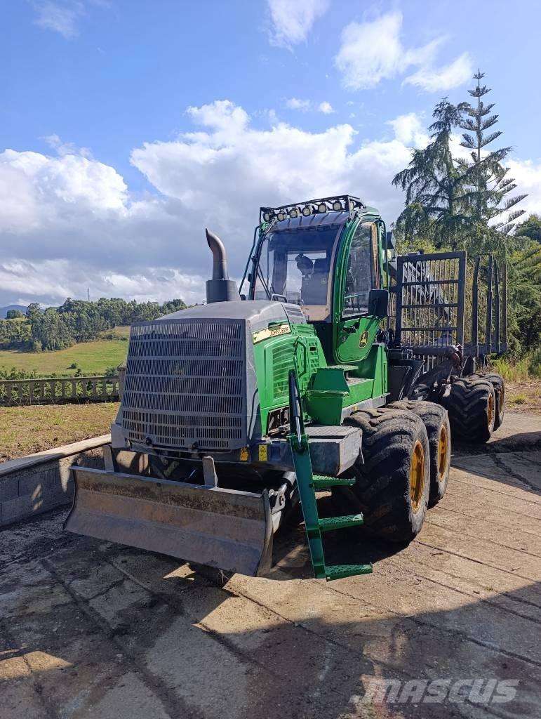 John Deere 1510G شاحنات