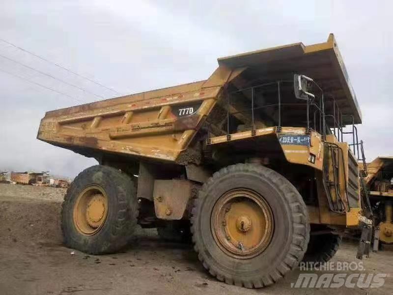 CAT 777 D شاحنات المخلفات الصلبة