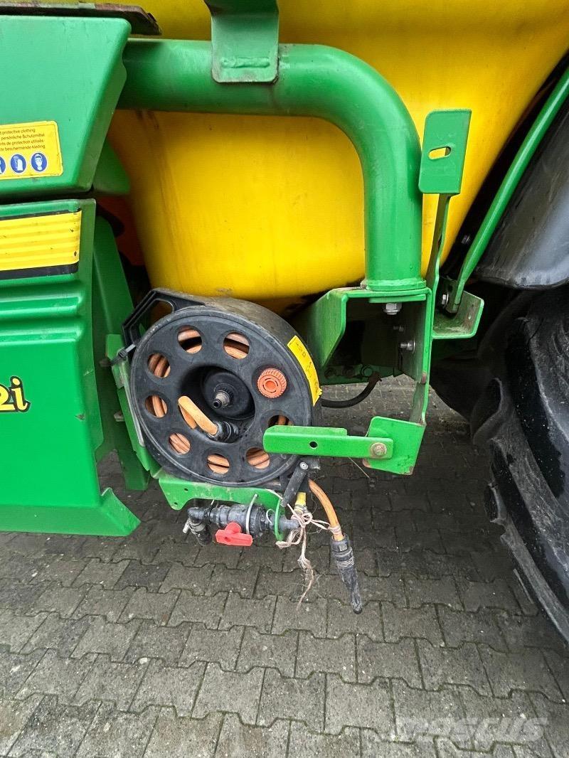 John Deere R962i الرشاشات