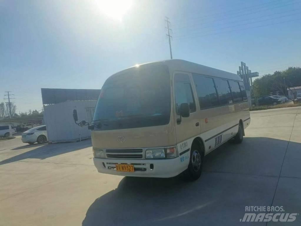 Toyota Coaster Bus حافلة صغيرة