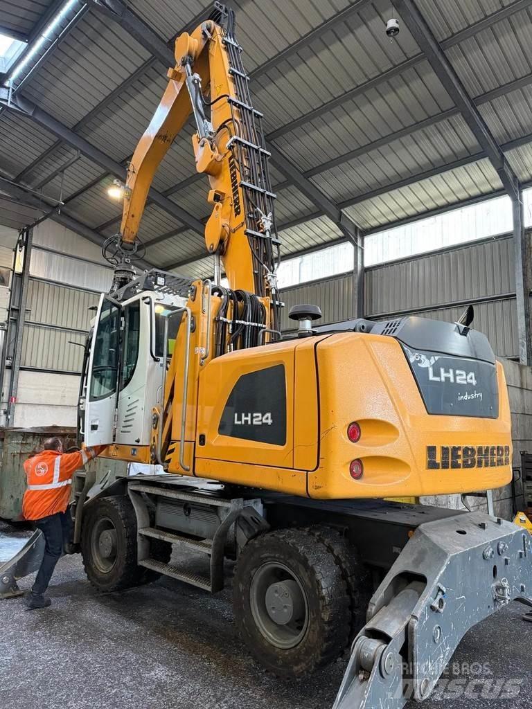 Liebherr LH24 مناولات المخلفات / مناولات صناعية