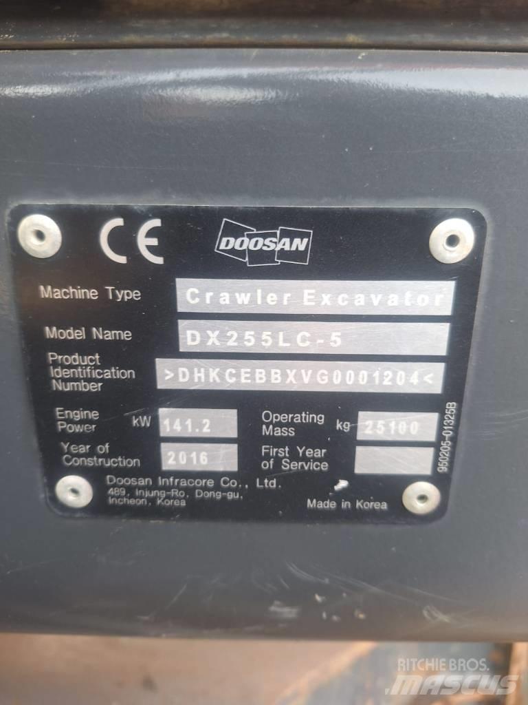 Doosan DX 255 LC-5 حفارات زحافة