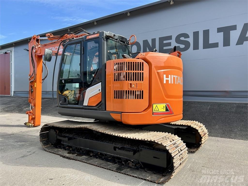 Hitachi ZX135US-7 حفارات زحافة
