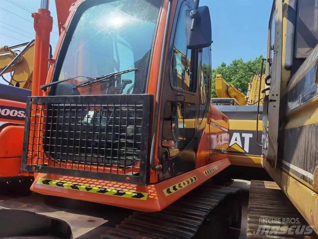 Doosan DX 300LC-9C حفارات زحافة