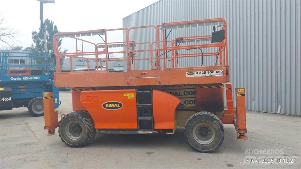 JLG 3394RT رافعات مقصية الشكل