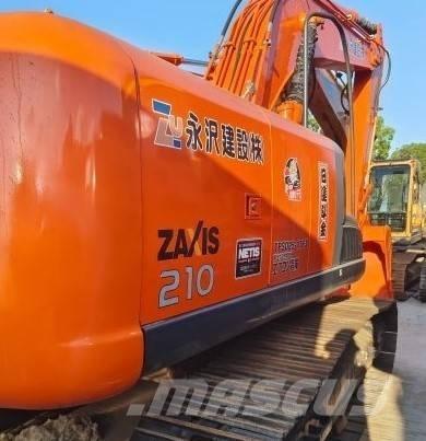 Hitachi ZX 210 حفارات زحافة